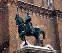 Estatua ecuestre del condotiero Bartolomeo Colleoni