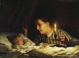 Madre joven contemplando a su hijo dormido a la luz de las velas