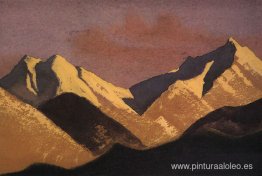 Himalaya. Montañas iluminadas por el atardecer.