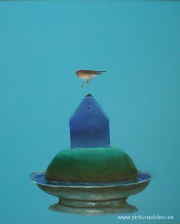 Pájaro con anillo y casa azul.