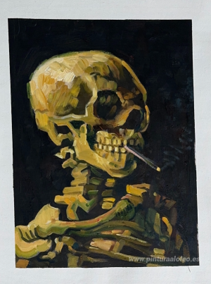 Calavera con cigarrillo encendido